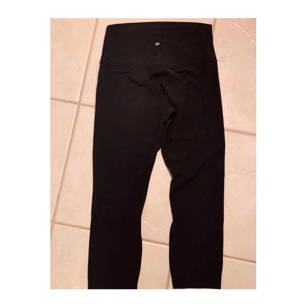 Lululemon 3/4 Length High Waisted Leggings
